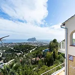 Villa Spacious Family Villa, *