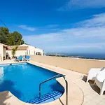 Villa Spacious Family Villa, Benissa