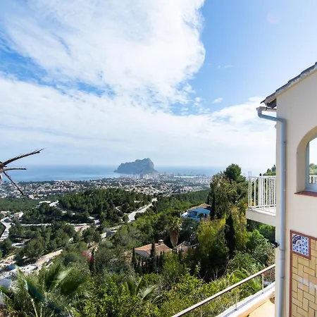 Vila Spacious Family Villa, *