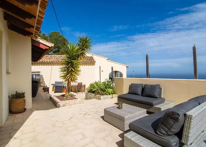 Villa Spacious Family Villa,